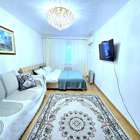 Апартаменти Аэропорт Астана Екстер'єр фото